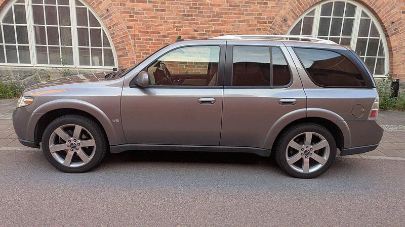 Grå Begagnad 2006 Saab 9-7X SUV | 110 000 kr - Bild 1/4