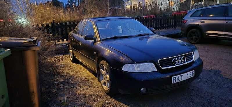 Begagnad 2000 Audi A4 Sedan | 16 500 kr - Bild 1/3