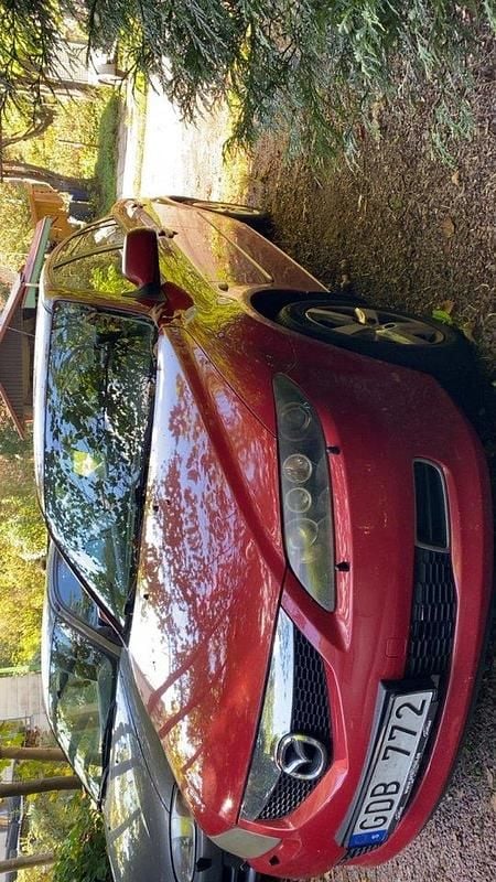 Röd Begagnad 2007 Mazda 6 Inclusive Halvkombi | 9 000 kr (Bra pris) - Bild 1/4