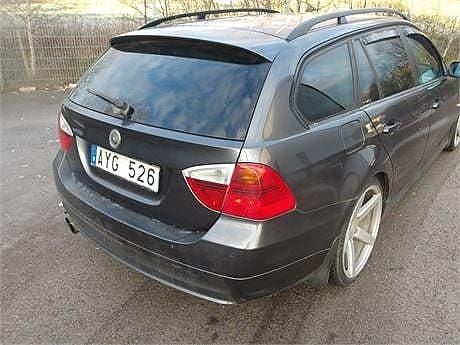 Begagnad BMW 330 Comfort Edition 231 HK (169 kW) 2006 Grå Kombi