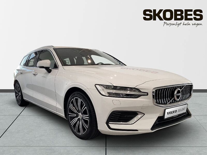 Vit Begagnad 2019 Volvo V60 Inscription Kombi | 338 900 kr (Marknadspris) - Bild 1/3
