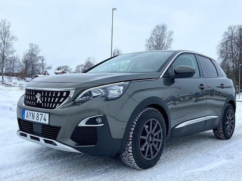 Begagnad Peugeot 3008 Allure 120 HK (88 kW) 2017 Grågrön metallic SUV