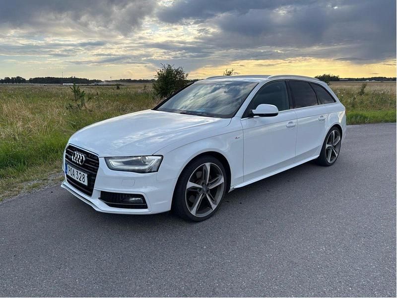 Vit Begagnad 2014 Audi A4 Kombi | 120 000 kr (Marknadspris) - Bild 1/4