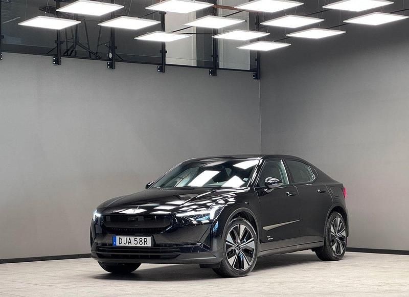 Svart Begagnad 2023 Polestar 2 Plus Sedan | 489 900 kr (Dyr) - Bild 1/3
