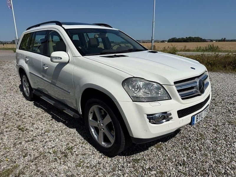 Begagnad Mercedes GL420 306 HK (225 kW) 2007 Vit SUV