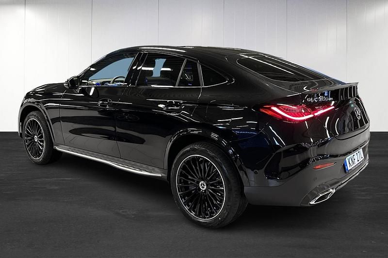 Begagnad Mercedes GLC300e AMG line 333 HK (244 kW) 2025 Svart Sportkupé