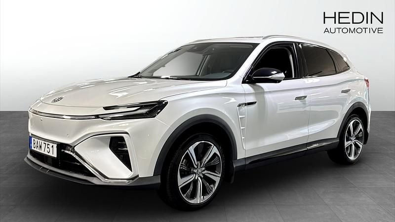 Vit (white) Begagnad 2022 MG Marvel R Performance SUV | 289 900 kr - Bild 1/4