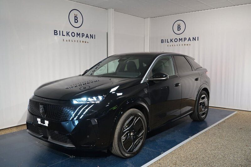 Svart Begagnad 2024 Peugeot e-3008 GTi SUV | 459 800 kr (Marknadspris) - Bild 1/4