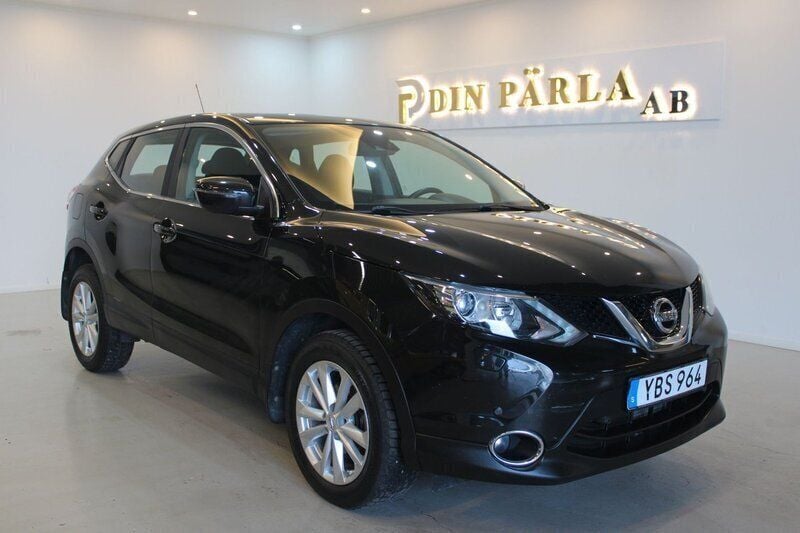 Svart Begagnad 2016 Nissan Qashqai SUV | 139 900 kr (Marknadspris) - Bild 1/4