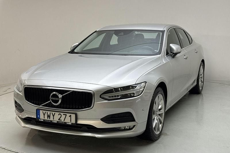 Begagnad Volvo S90 190 HK (139 kW) 2018 Silver Sedan