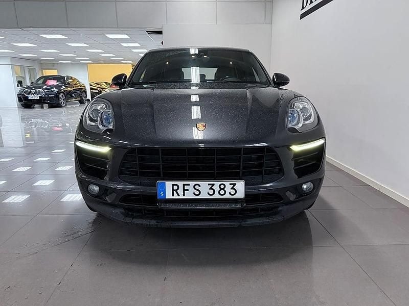 Begagnad Porsche Macan 252 HK (185 kW) 2016 Grå SUV