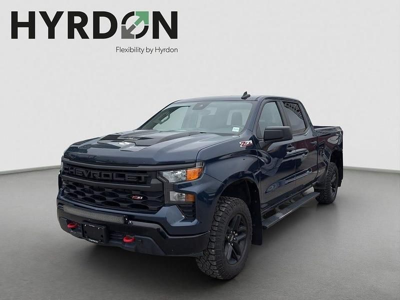 Begagnad Chevrolet Silverado 310 HK (228 kW) 2023 Blå Pickup