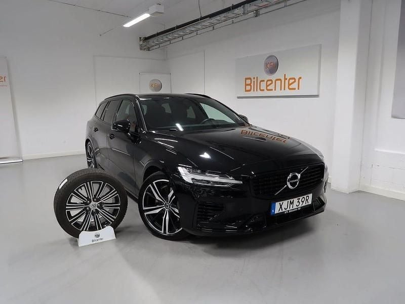 Svart Begagnad 2022 Volvo V60 R-Design Kombi | 419 900 kr (Lite dyr) - Bild 1/3