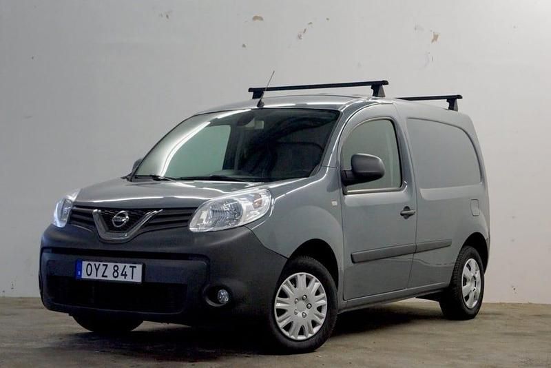 Grå Begagnad 2020 Nissan NV250 Van | 89 900 kr - Bild 1/4