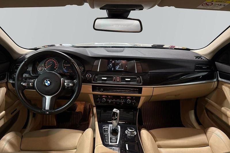 Begagnad BMW 520 190 HK (139 kW) 2017 Svart Kombi