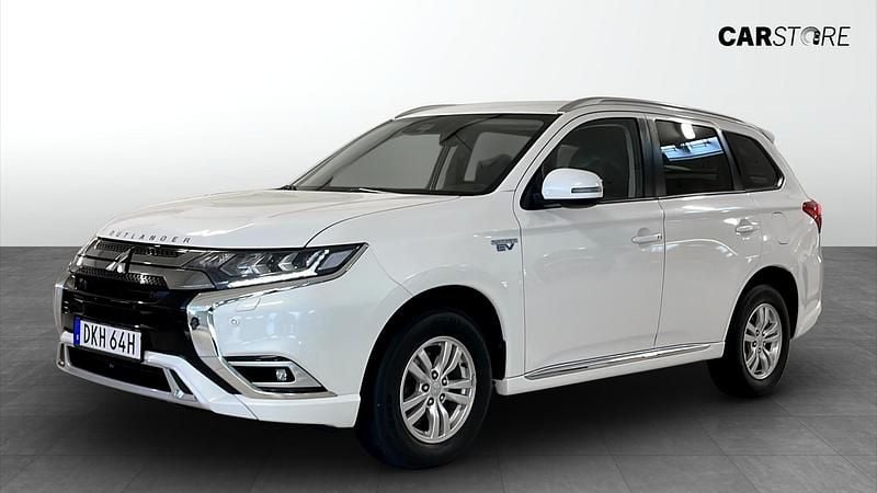 Begagnad Mitsubishi Outlander P-HEV Comfort Edition 2019 Vit SUV