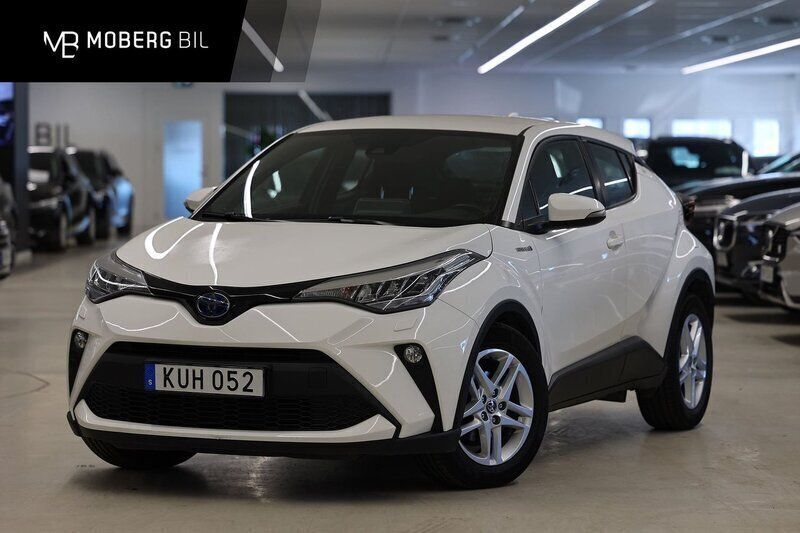 Vit Begagnad 2022 Toyota C-HR Active SUV | 189 900 kr (Bra pris) - Bild 1/3