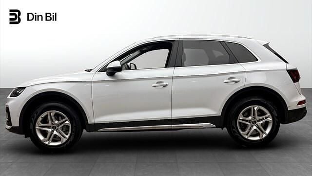 Begagnad Audi Q5 Advanced Plus 204 HK (150 kW) 2024 Glaciärvit metallic SUV