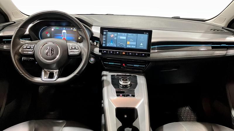 Begagnad MG MG5 EV Long Range 114 kW (156 HK) 2022 Röd Kombi