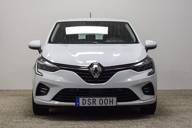 Begagnad Renault Clio V Zen 140 HK (102 kW) 2022 Vit Halvkombi