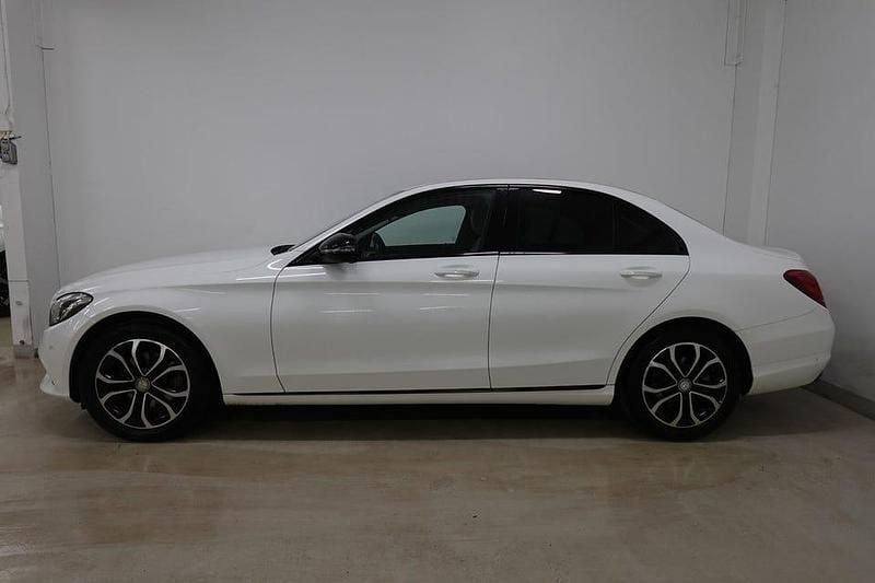 Begagnad Mercedes C200 136 HK (100 kW) 2017 Vit Sedan