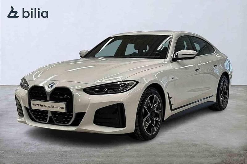 Begagnad BMW i4 250 kW (340 HK) 2022 Vit Sedan