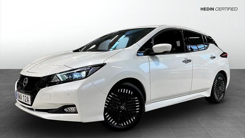 Vit Begagnad 2022 Nissan Leaf 360º Halvkombi | 194 900 kr (Marknadspris) - Bild 1/4