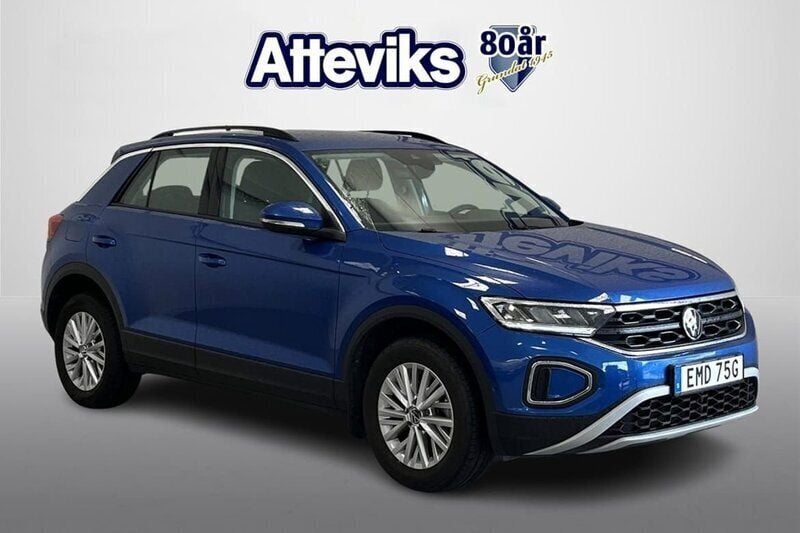 Blå Begagnad 2022 VW T-Roc SUV | 259 900 kr (Marknadspris) - Bild 1/4