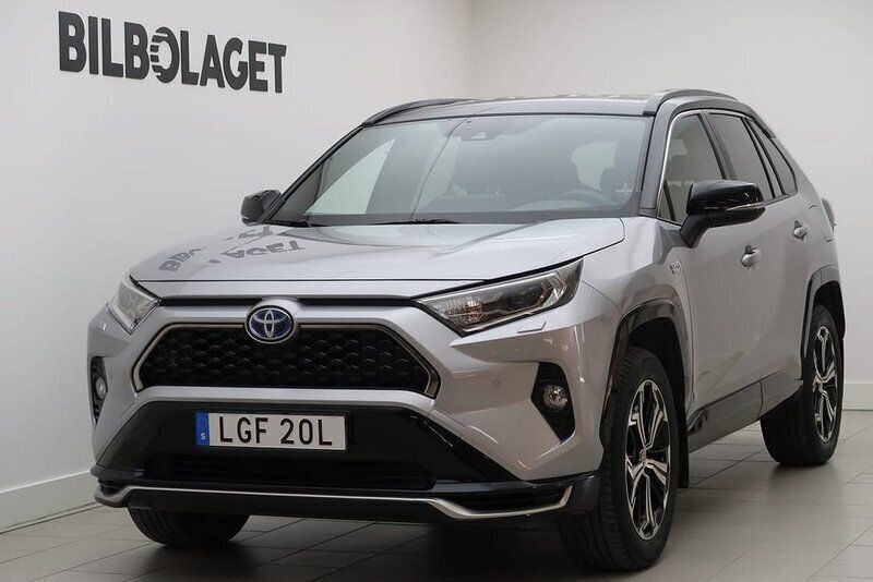 Grå Begagnad 2020 Toyota RAV4 Hybrid Style SUV | 384 500 kr (Marknadspris) - Bild 1/4