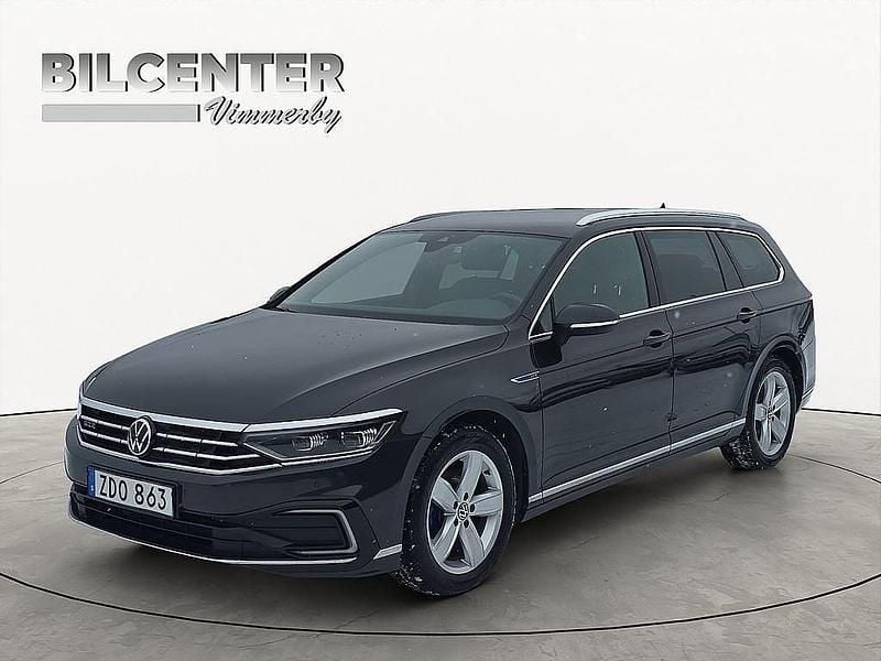 Begagnad VW Passat GTE 160 HK (117 kW) 2021 Grå Kombi