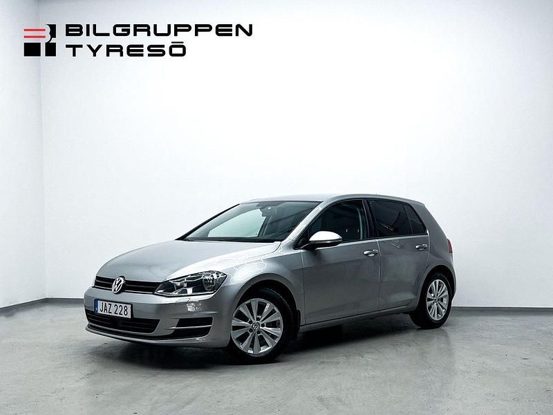 Silver Begagnad 2016 VW Golf VII Halvkombi | 119 900 kr (Marknadspris) - Bild 1/4