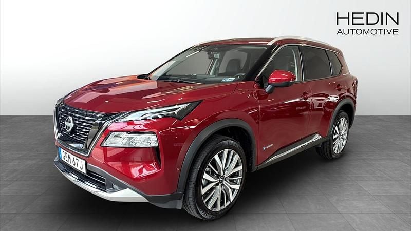 Svart Begagnad 2025 Nissan X-Trail Pack SUV | 479 000 kr (Marknadspris) - Bild 1/4