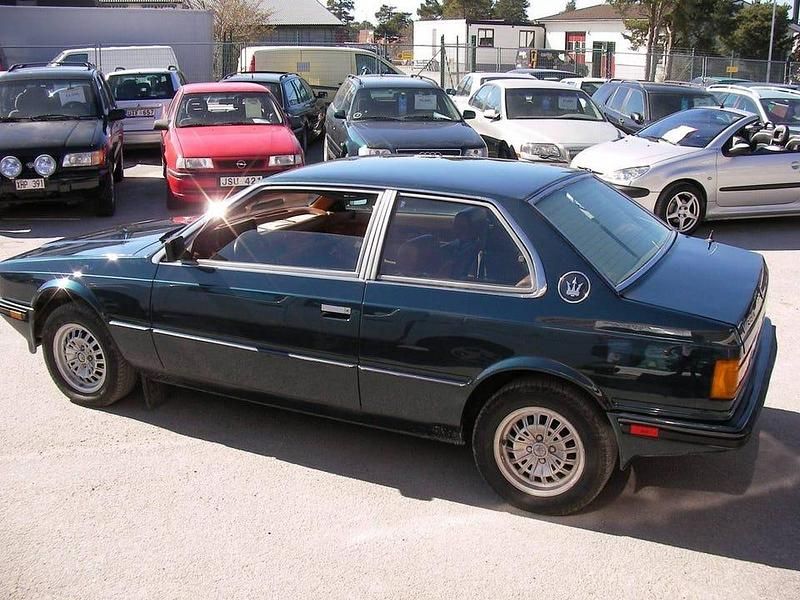 Begagnad Maserati Biturbo 185 HK (136 kW) 1984 Mörkblåmetallic Sportkupé