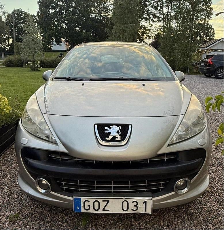 Begagnad 2008 Peugeot 207 CC Cab | 24 850 kr (Superpris) - Bild 1/4