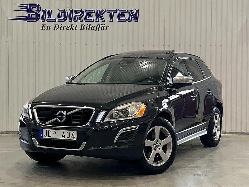 Grå Begagnad 2010 Volvo XC60 R-Design SUV | 129 900 kr (Marknadspris) - Bild 1/4