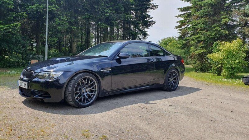 Svart Begagnad 2007 BMW M3 Sport Line Sportkupé | 250 000 kr - Bild 1/4