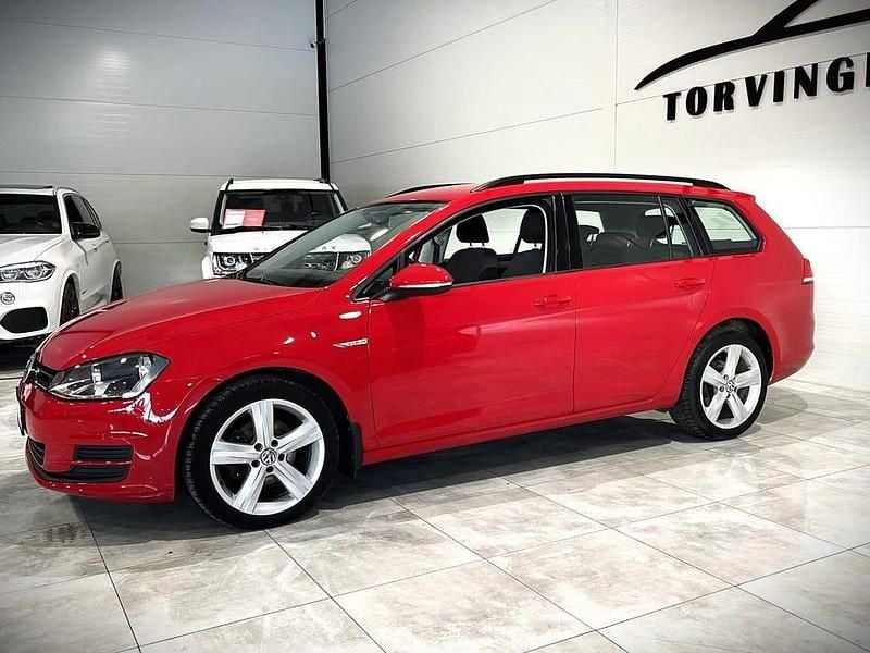 Begagnad VW Golf VII 110 HK (80 kW) 2015 Röd Kombi