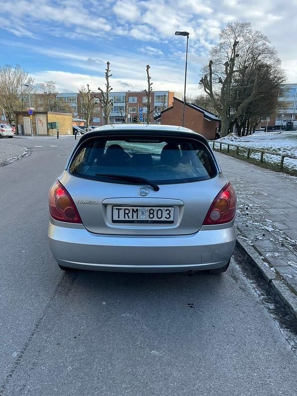 Begagnad Nissan Almera 116 HK (85 kW) 2002