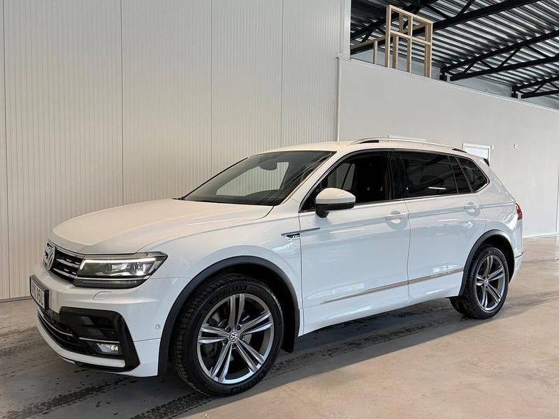 Begagnad VW Tiguan Allspace R-line 190 HK (139 kW) 2019 Vit SUV