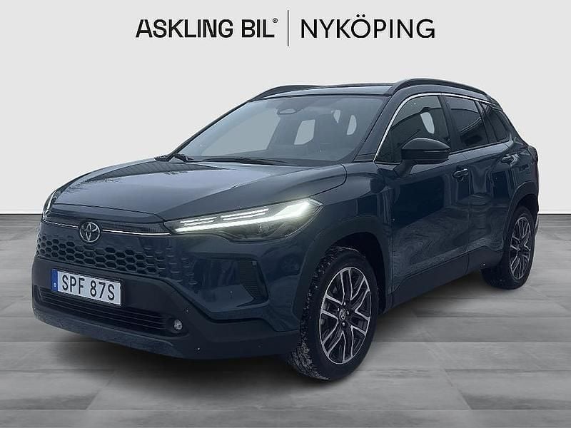 Begagnad Toyota Corolla Cross Executive 197 HK (144 kW) 2025 Silver SUV