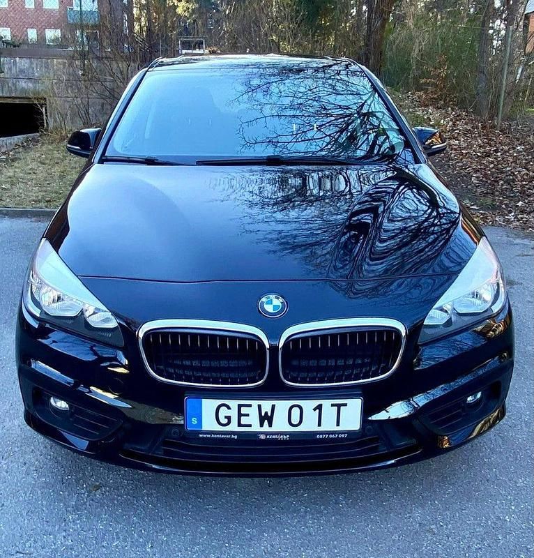 Begagnad 2018 BMW 216 Active Tourer Advantage Minibuss | 160 000 kr - Bild 1/4