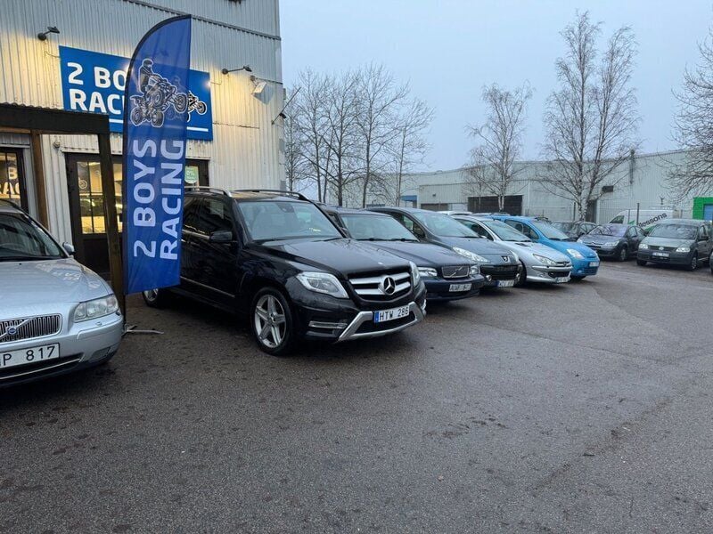Svart Begagnad 2014 Mercedes GLK220 AMG line SUV | 167 900 kr (Bra pris) - Bild 1/4