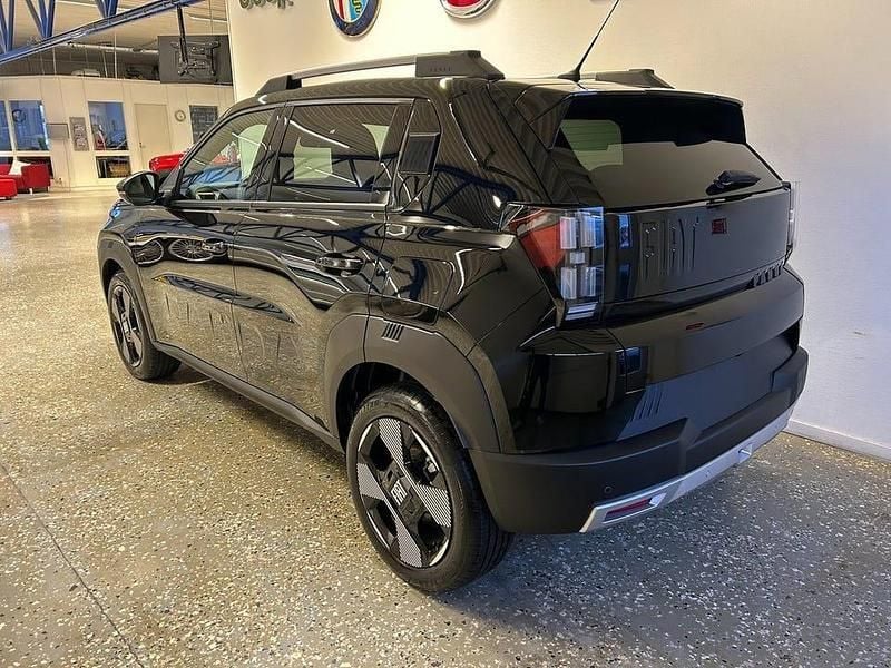 Ny Fiat Grande Panda La Prima 101 HK (74 kW) 2025 Svart Halvkombi