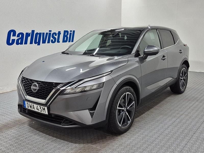 Grå (grå metallic) Begagnad 2024 Nissan Qashqai N-Connecta SUV | 299 000 kr (Marknadspris) - Bild 1/4