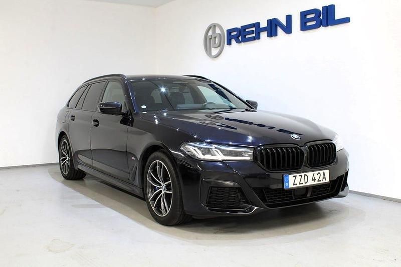 Svart Begagnad 2020 BMW 530 M Sport Kombi | 369 000 kr (Lite dyr) - Bild 1/4
