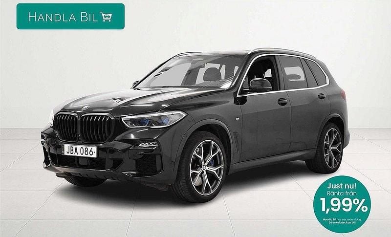 Svart Begagnad 2019 BMW X5 M Sport SUV | 559 600 kr (Marknadspris) - Bild 1/3