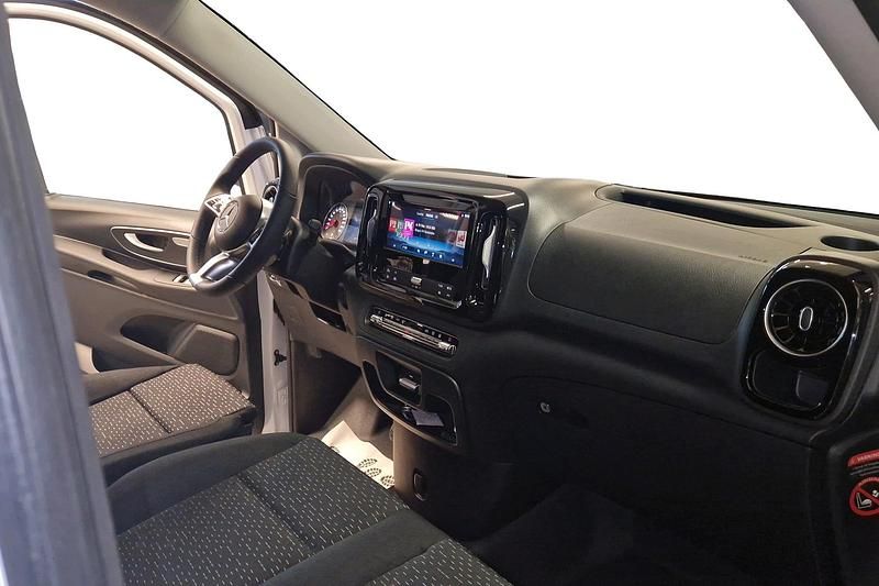 Ny Mercedes Vito 192 HK (141 kW) 2025 Vit Van
