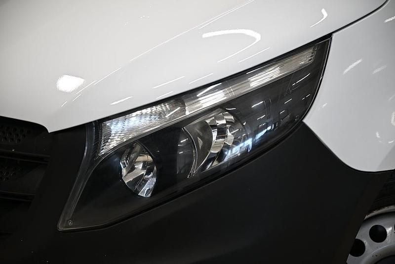 Begagnad Mercedes Vito 136 HK (100 kW) 2020 Vit Van