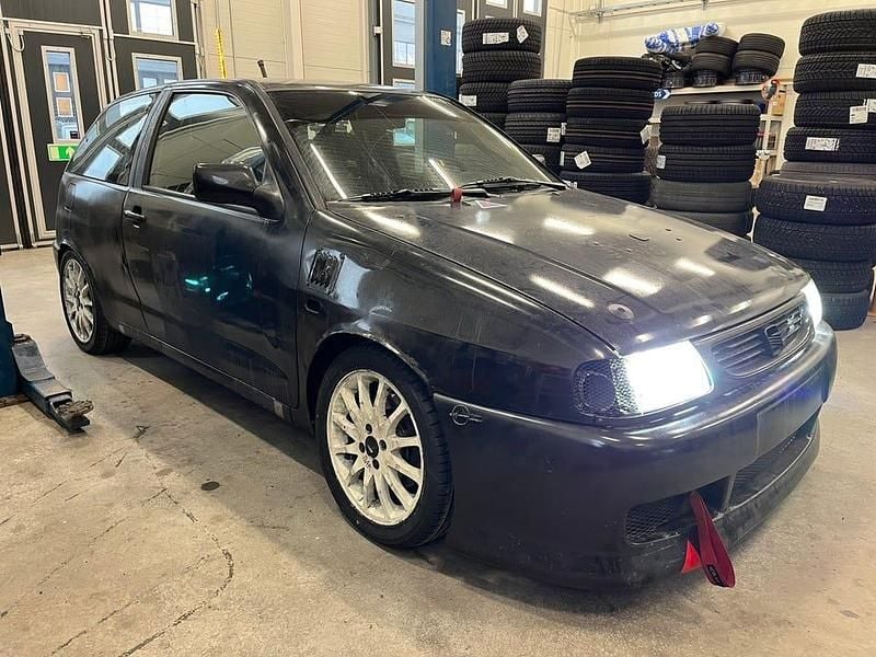 Begagnad 1998 Cupra Ibiza Halvkombi | 33 000 kr - Bild 1/4