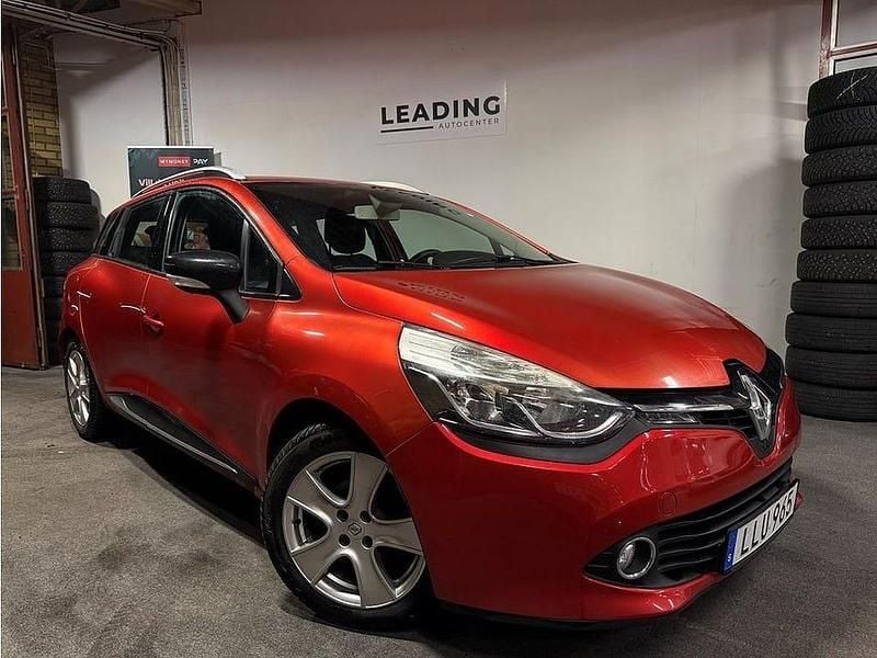 Röd Begagnad 2014 Renault Clio IV SE Kombi | 79 900 kr (Lite dyr) - Bild 1/4